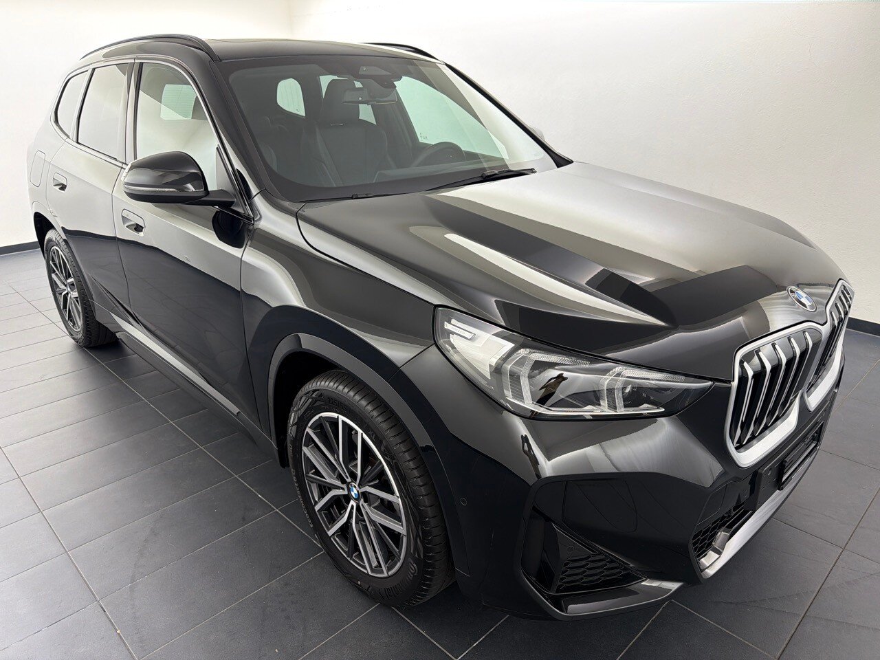 BMW X1 sDrive 18i M Sport, Petrol, Second hand / Used, Automatic - 4