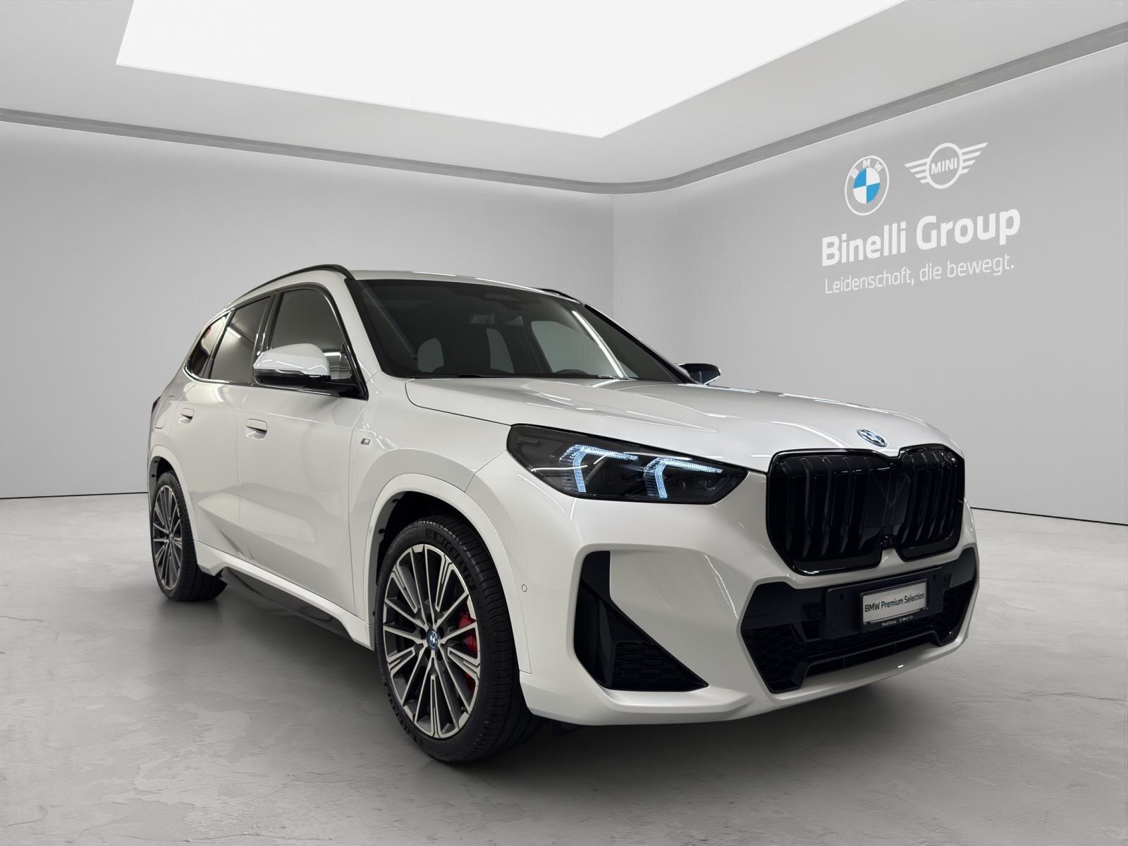 BMW X1 30e xDrive paddles, Plug-in-Hybrid Petrol/Electric, Second hand / Used, Automatic - 7