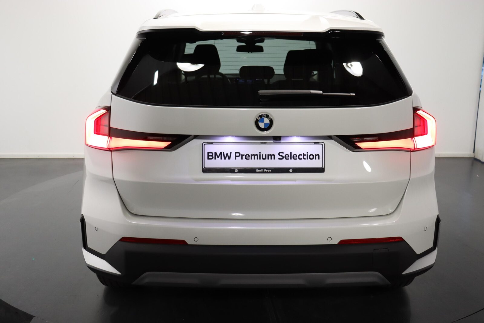 BMW X1 18i sDrive, Benzin, Occasion / Gebraucht, Automatik - 4