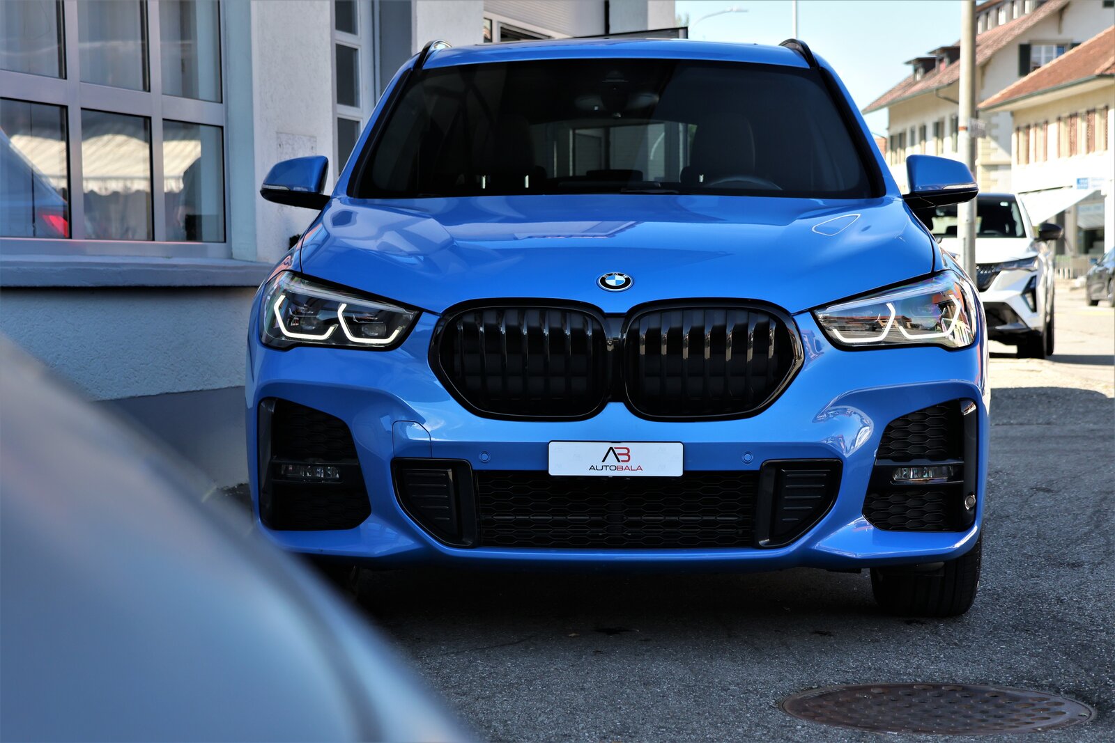 BMW X1 25e M Sport Steptronic, Plug-in-Hybrid Benzin/Elektro, Occasion / Gebraucht, Automatik - 2