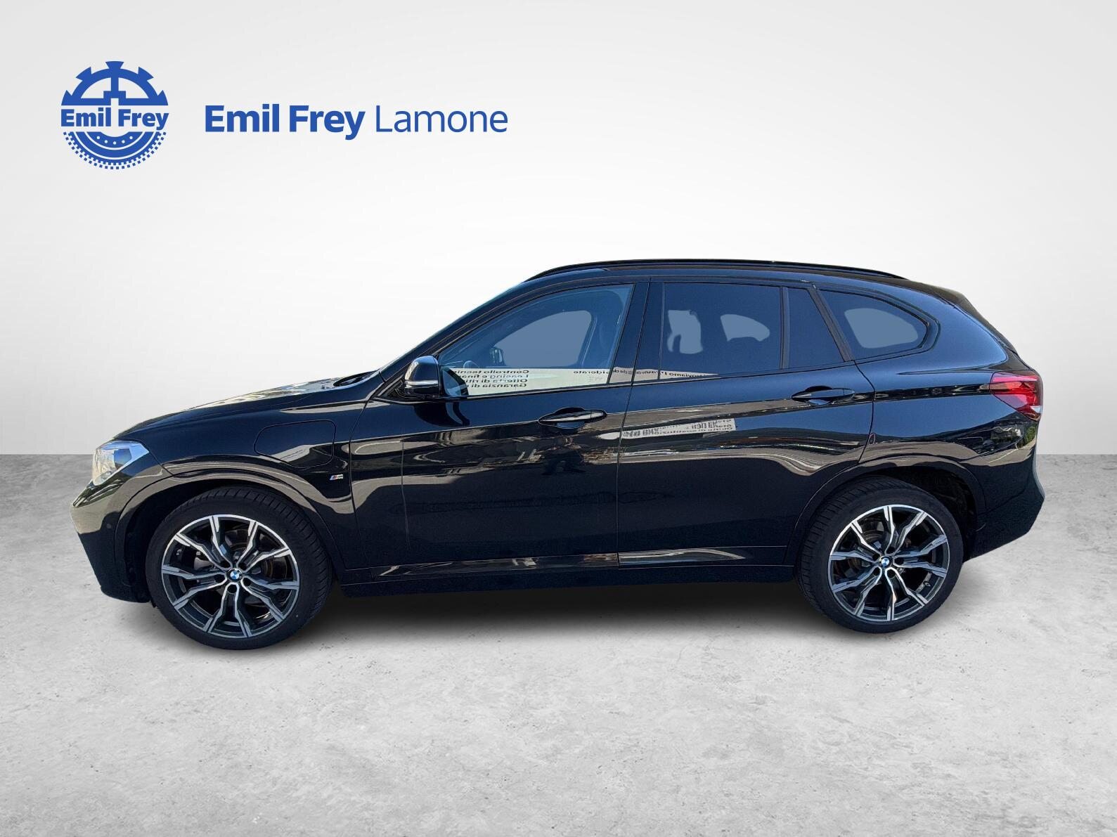 BMW X1 25e xDrive, Plug-in-Hybrid Petrol/Electric, Second hand / Used, Automatic - 3