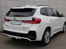 BMW X1 23i 48V M Sport, Mild-Hybrid Benzin/Elektro, Occasion / Gebraucht, Automatik - 5
