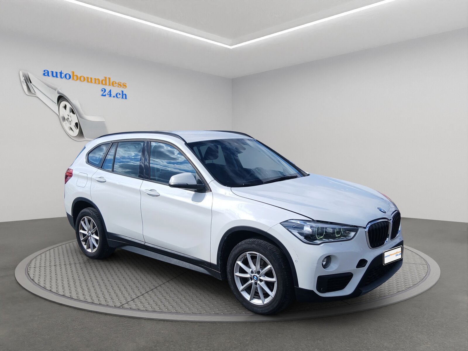 BMW X1 sDrive 18i Steptronic DSK, Petrol, Second hand / Used, Automatic - 2