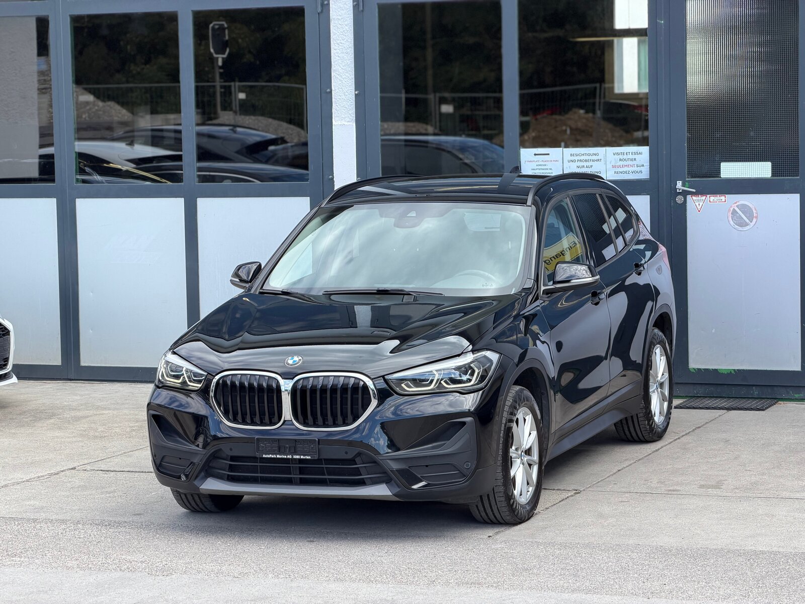 BMW X1 18d Essential Edition Steptronic, Diesel, Occasion / Gebraucht, Automatik - 2