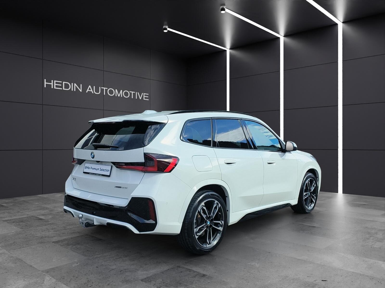 BMW X1 U11 23i xDrive paddles, Mild-Hybrid Petrol/Electric, Second hand / Used, Automatic - 5