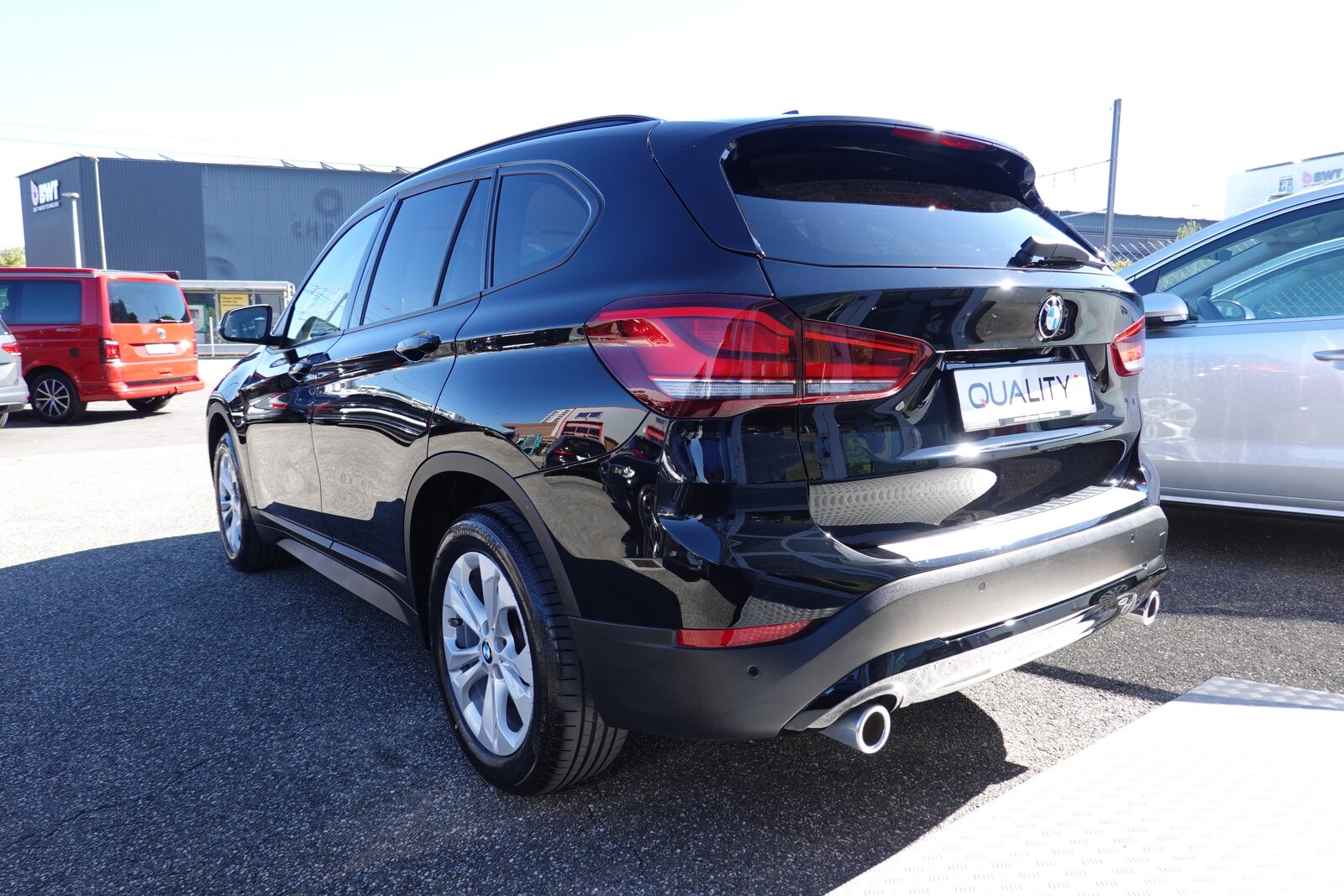 BMW X1 XDRIVE -20i - ESSENTIAL EDITION - STEPTRONIC - 178 PS, Benzin, Occasion / Gebraucht, Automatik - 2