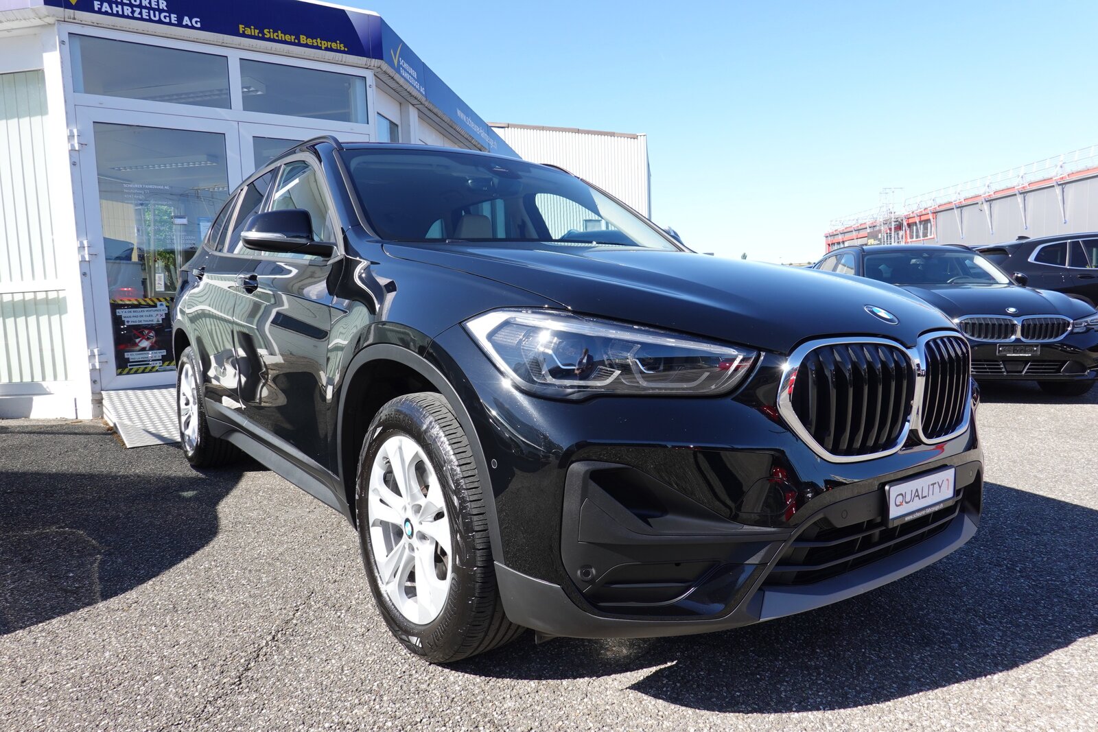 BMW X1 XDRIVE -20i - ESSENTIAL EDITION - STEPTRONIC - 178 PS, Benzin, Occasion / Gebraucht, Automatik - 5
