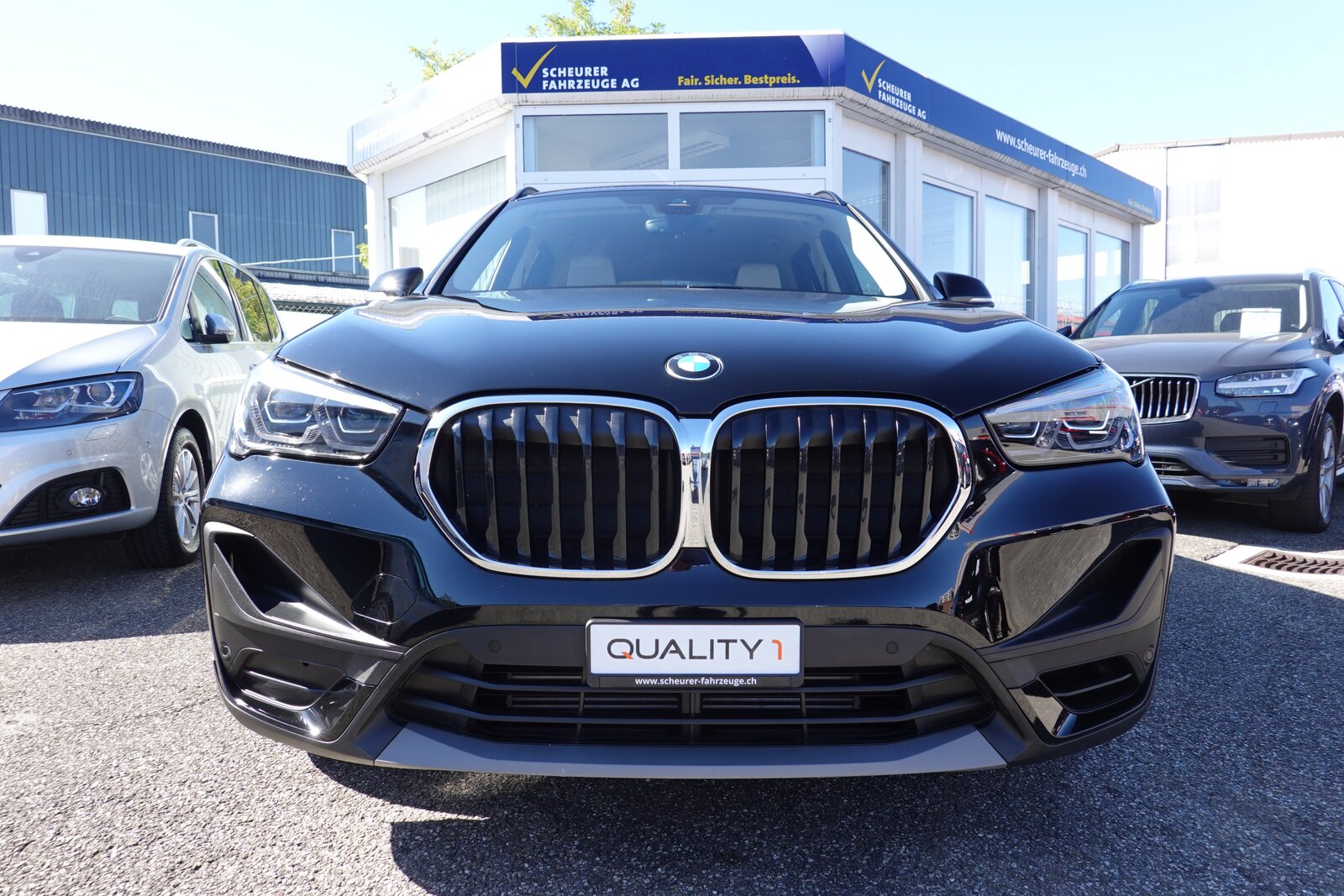 BMW X1 XDRIVE -20i - ESSENTIAL EDITION - STEPTRONIC - 178 PS, Benzin, Occasion / Gebraucht, Automatik - 6
