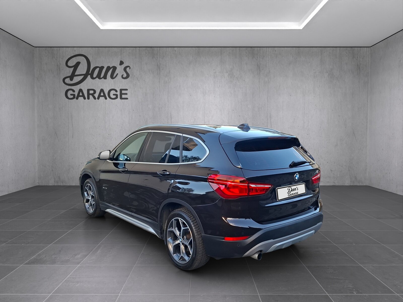 BMW X1 Geländewagen F48 18i sDrive, Petrol, Second hand / Used, Automatic - 5
