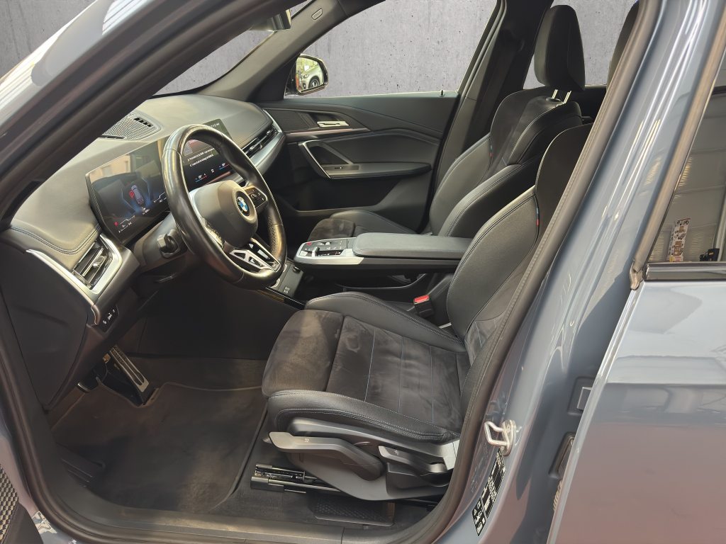 BMW X1 20d xDrive paddles, Mild-Hybrid Diesel/Elektro, Occasion / Gebraucht, Automatik - 7