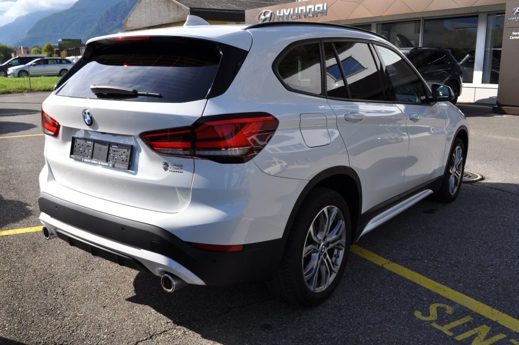 BMW 18d xDrive SAG, Diesel, Occasioni / Usate, Automatico - 4