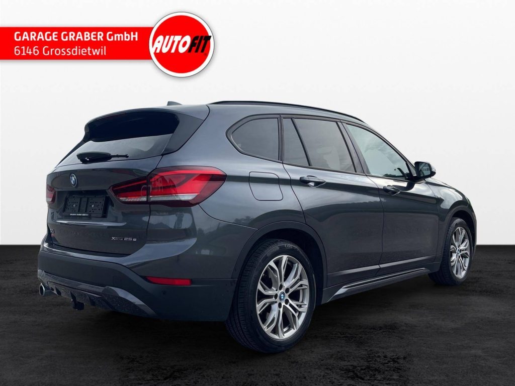 BMW 25e xDrive, Plug-in-Hybrid Benzina/Elettrica, Occasioni / Usate, Automatico - 5