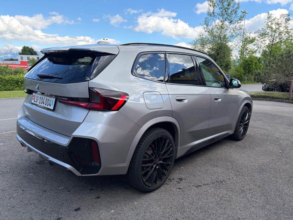 BMW X1 18i M-Sport, Essence, Occasion / Utilisé, Automatique - 3