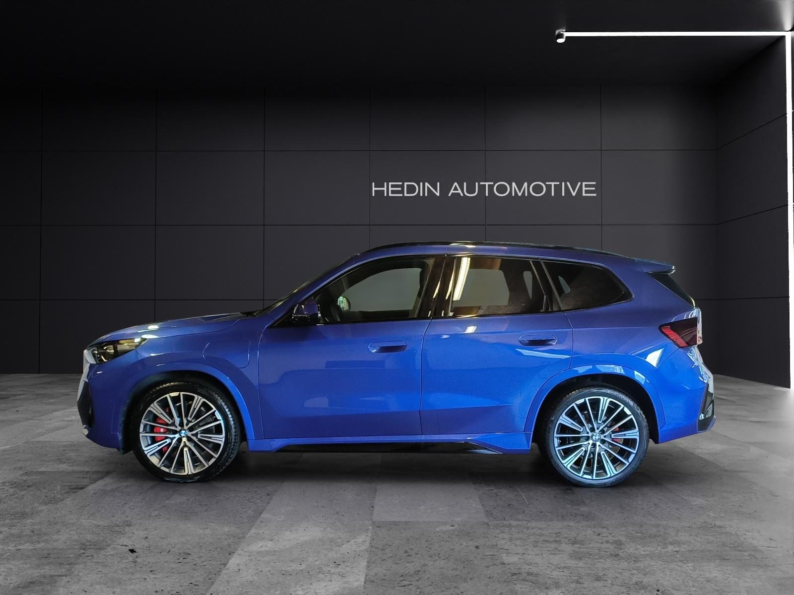 BMW X1 30e xDrive paddles, Plug-in-Hybrid Benzin/Elektro, Vorführwagen, Automatik - 2