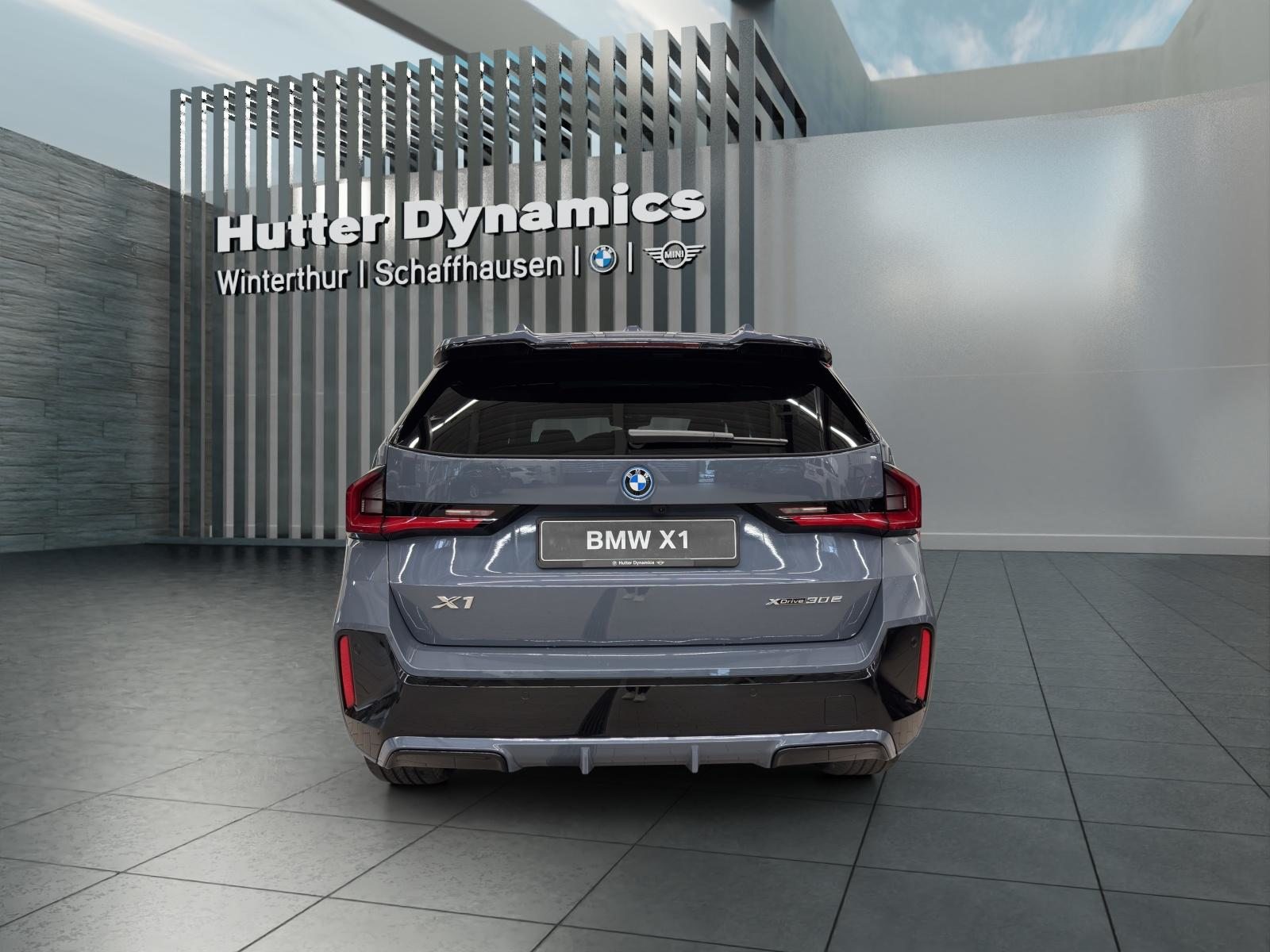 BMW X1 30e xDrive paddles, Plug-in-Hybrid Benzin/Elektro, Vorführwagen, Automatik - 6