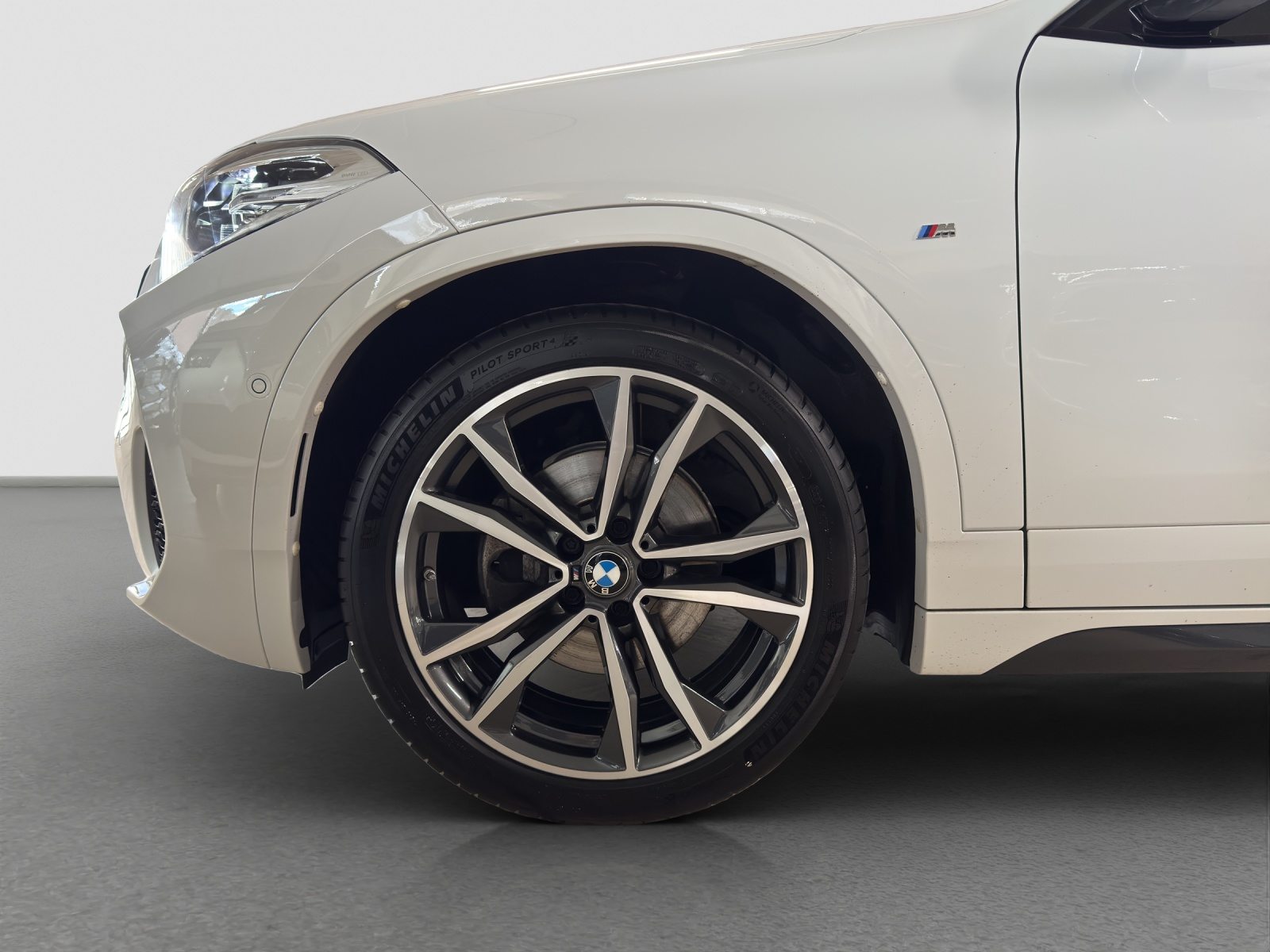 BMW X2 sDrive 18i M Sp. DSK, Petrol, Second hand / Used, Automatic - 5