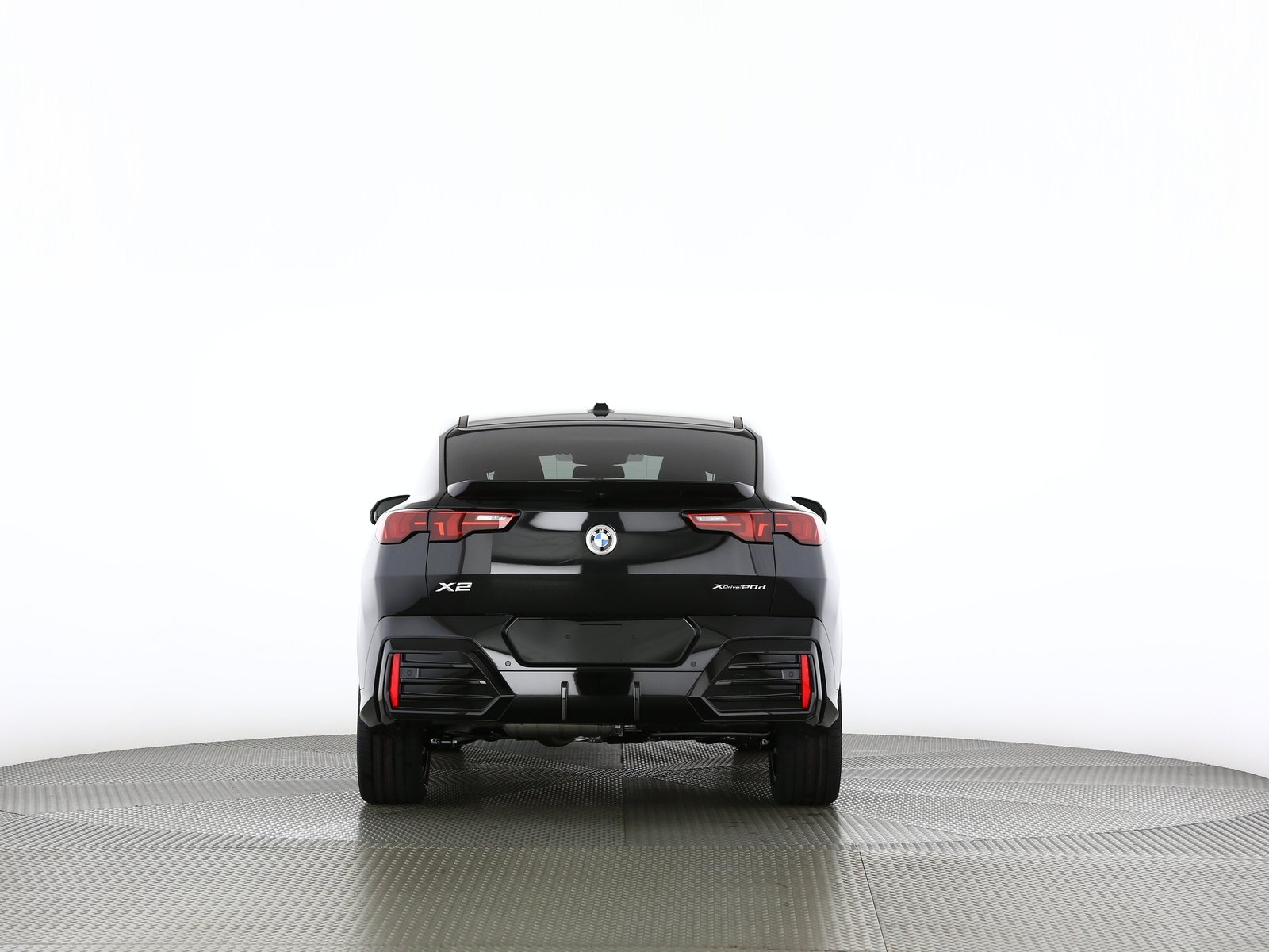 BMW X2 20d, Mild-Hybrid Diesel/Electric, New car, Automatic - 4