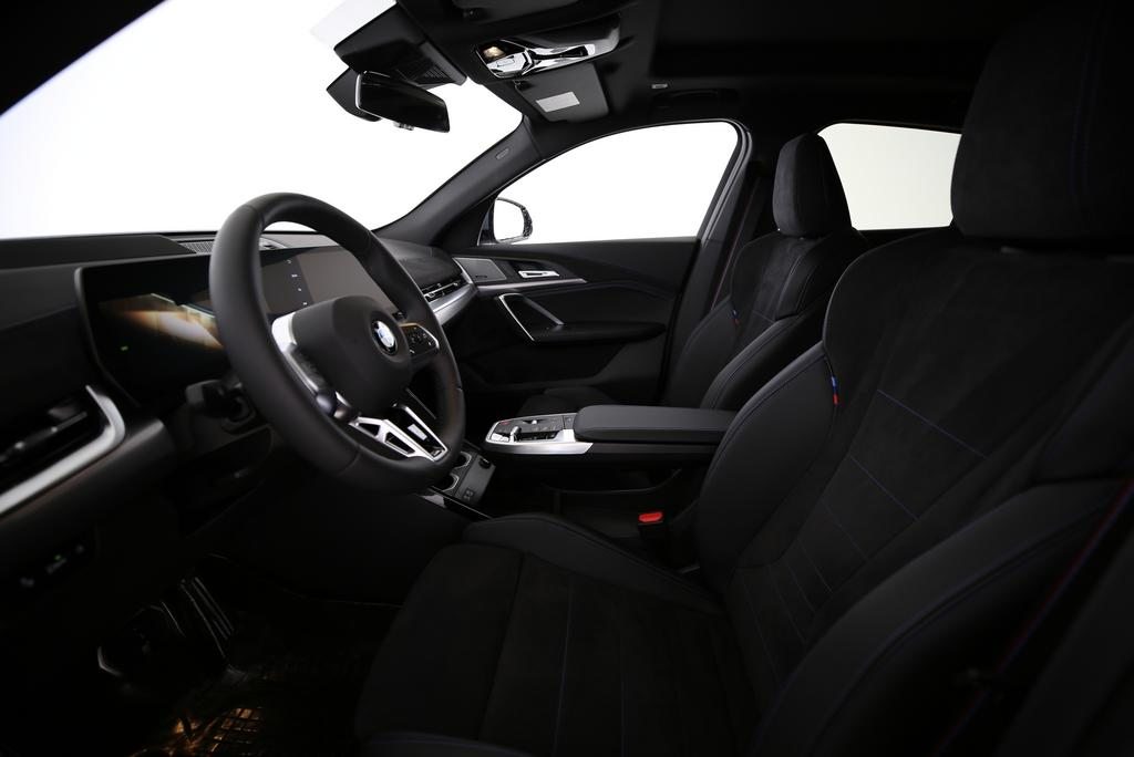BMW X2 20i sDrive, Mild-Hybrid Petrol/Electric, New car, Automatic - 4