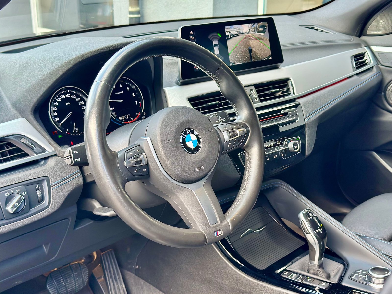BMW X2 20i M Sport Steptronic, Benzin, Occasion / Gebraucht, Automatik - 7
