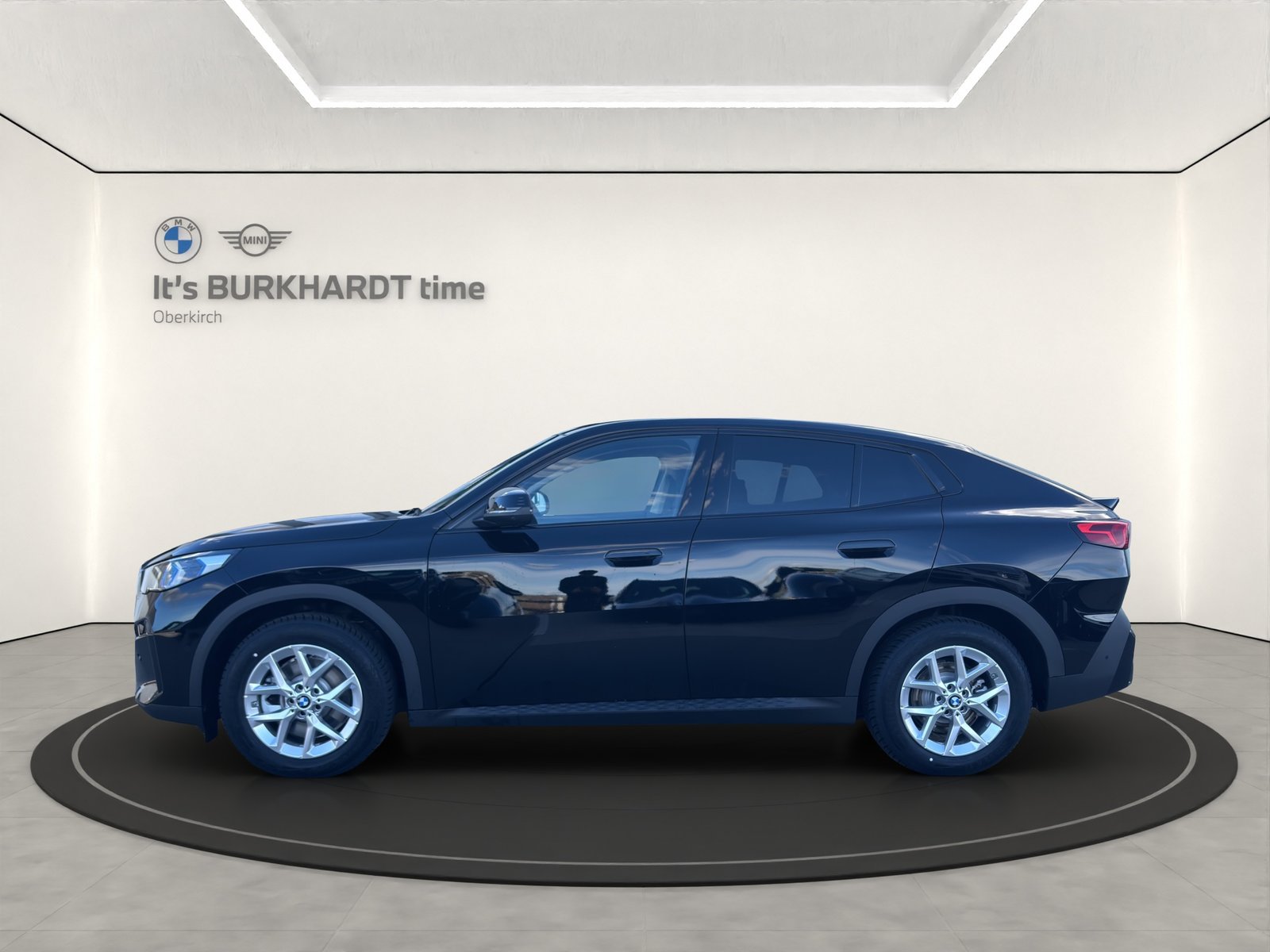 BMW iX2 30, Elektro, Occasion / Gebraucht, Automatik - 2