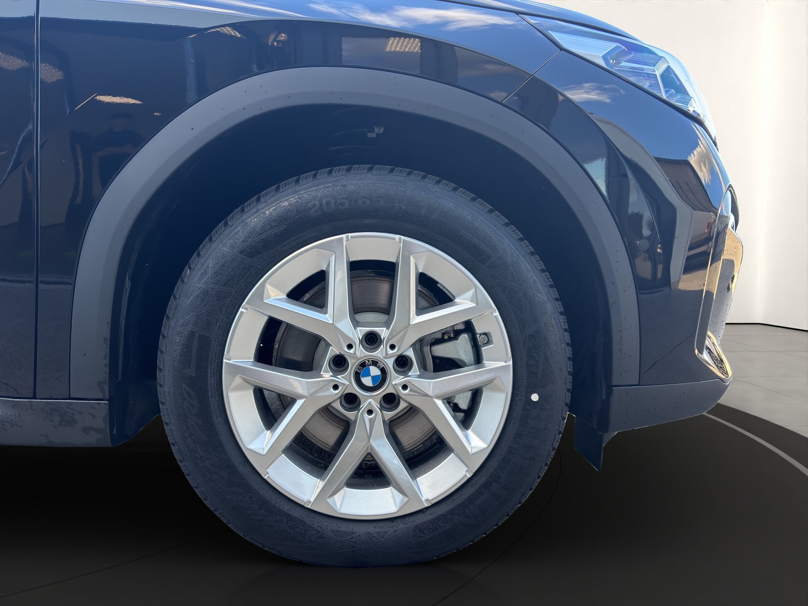 BMW iX2 30, Elektro, Occasion / Gebraucht, Automatik - 7