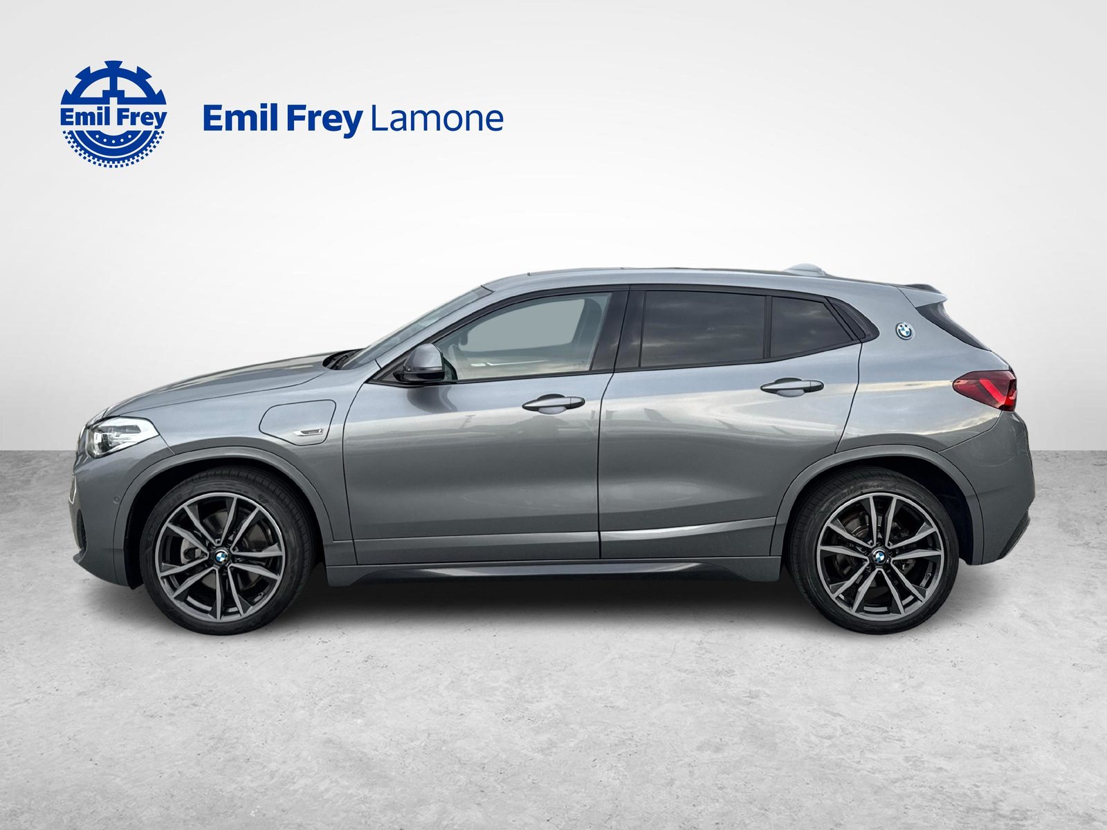 BMW X2 25e xDrive, Plug-in-Hybrid Petrol/Electric, Second hand / Used, Automatic - 4