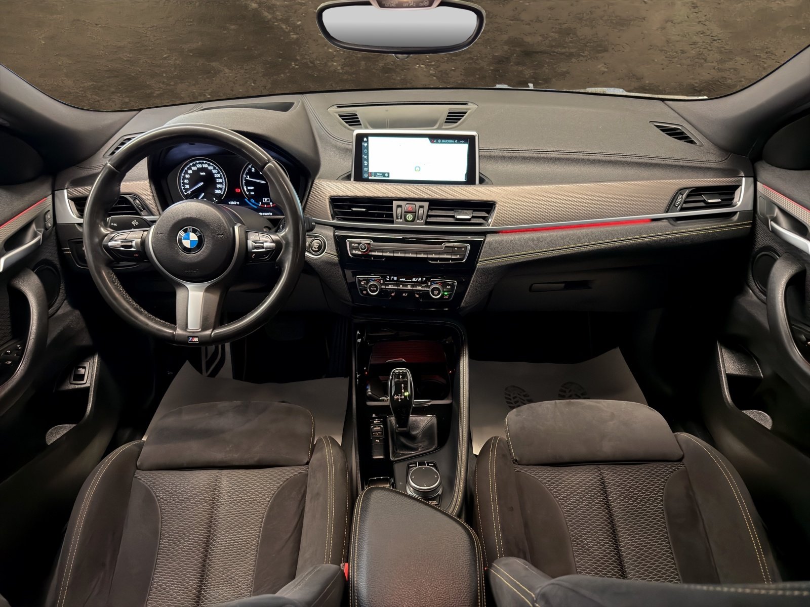 BMW X2 sDrive 18i, Benzin, Occasion / Gebraucht, Handschaltung - 4