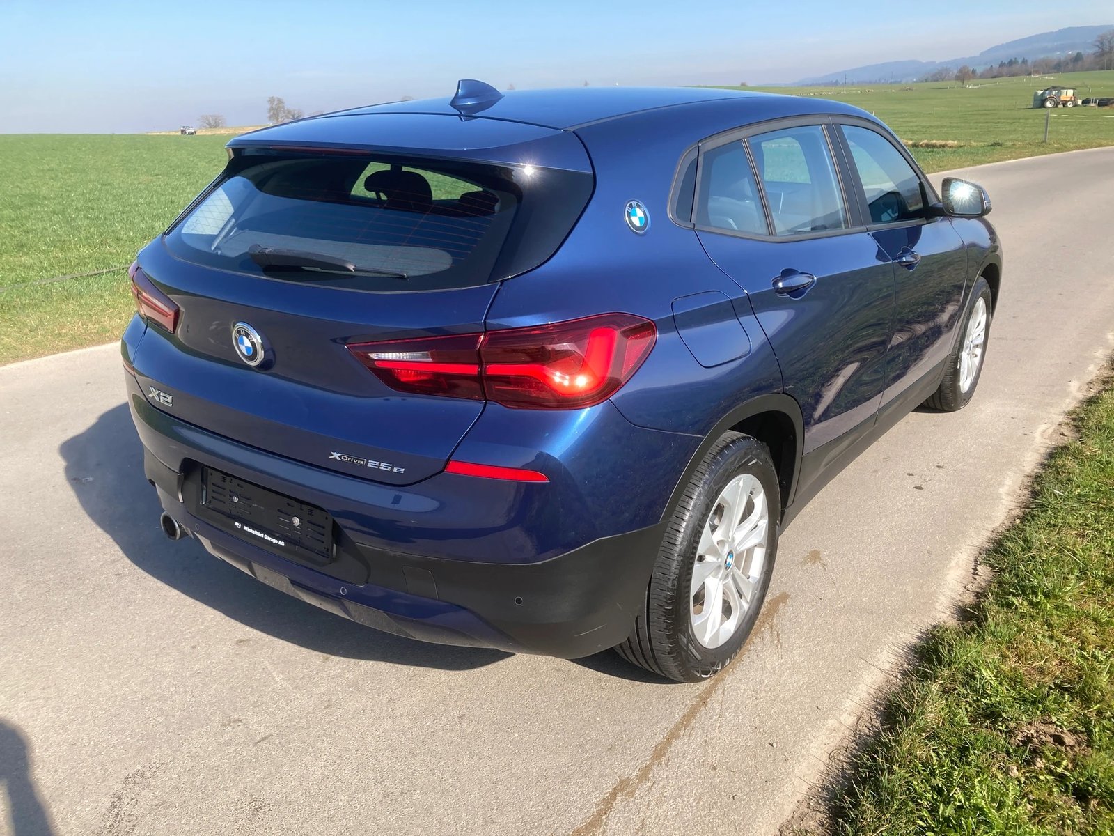 BMW X2 25e Steptronic, Plug-in-Hybrid Benzin/Elektro, Occasion / Gebraucht, Automatik - 4