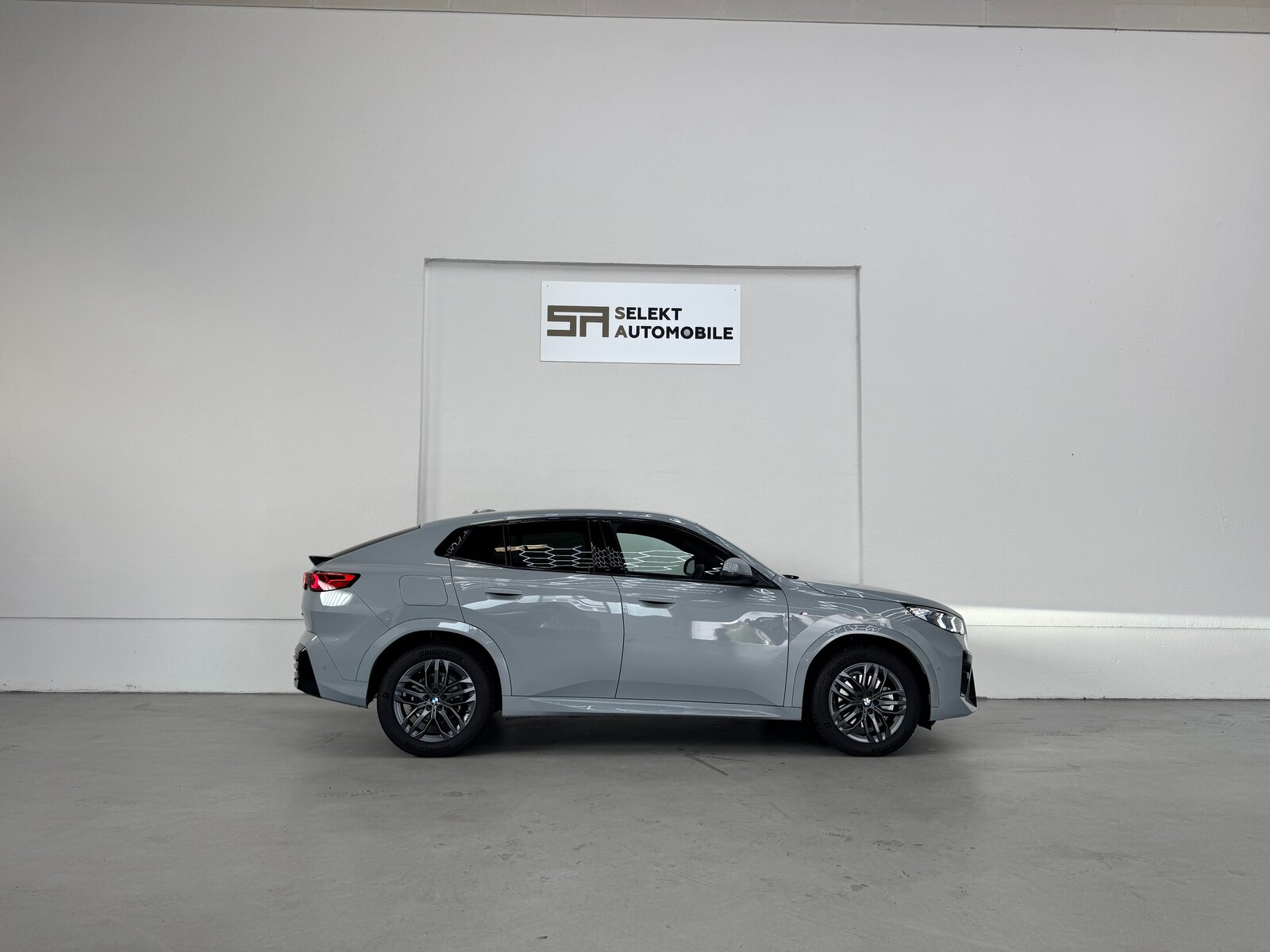 BMW X2 sDrive 20i 48V M Sport CH-Fahrzeug Iconic Glow, Mild-Hybrid Benzin/Elektro, Occasion / Gebraucht, Automatik - 6