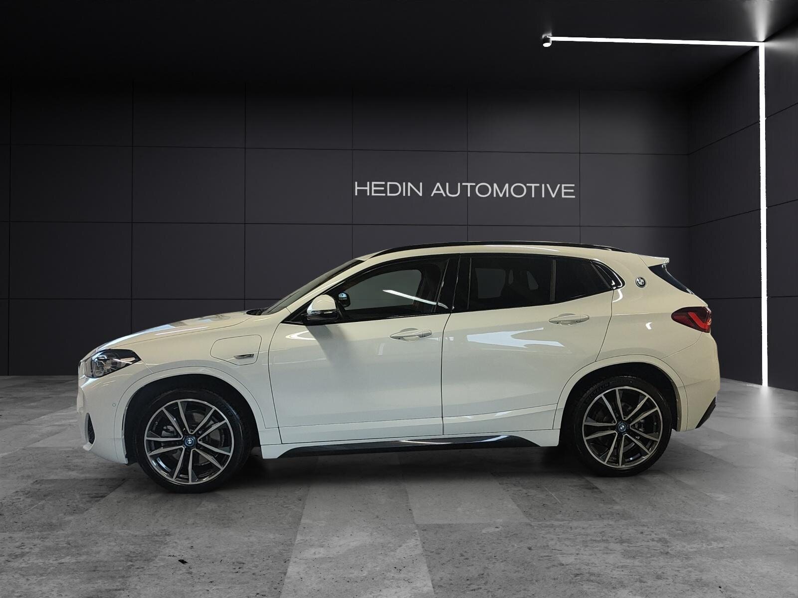 BMW X2 25e xDrive, Plug-in-Hybrid Benzin/Elektro, Occasion / Gebraucht, Automatik - 2