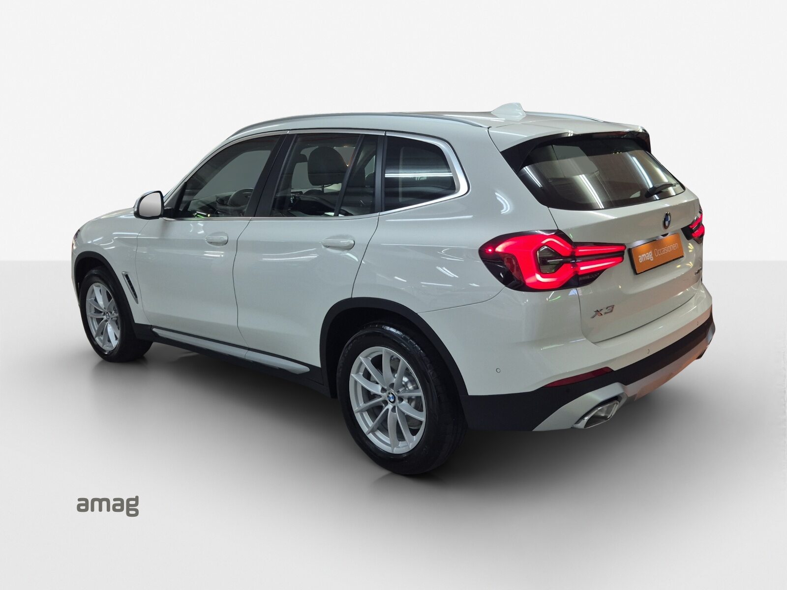 BMW X3 xDrive 30i Individual, Benzin, Occasion / Gebraucht, Automatik - 3