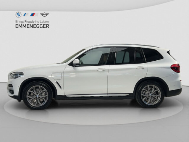BMW X3  30e xLine, Voll-Hybrid Benzin/Elektro, Occasion / Gebraucht, Automatik - 2
