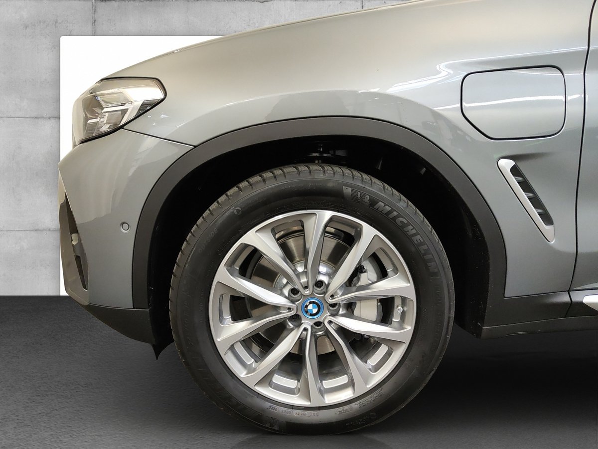 BMW X3 30e, Hybride Rechargeable Essence/Électricité, Voiture nouvelle, Automatique - 3