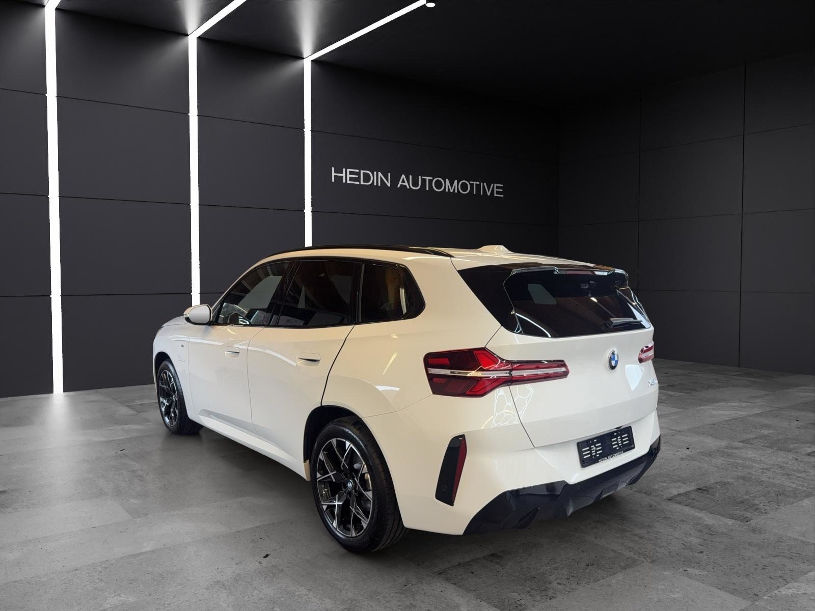 BMW X3 30e xDrive, Hybride Rechargeable Essence/Électricité, Voiture nouvelle, Automatique - 3
