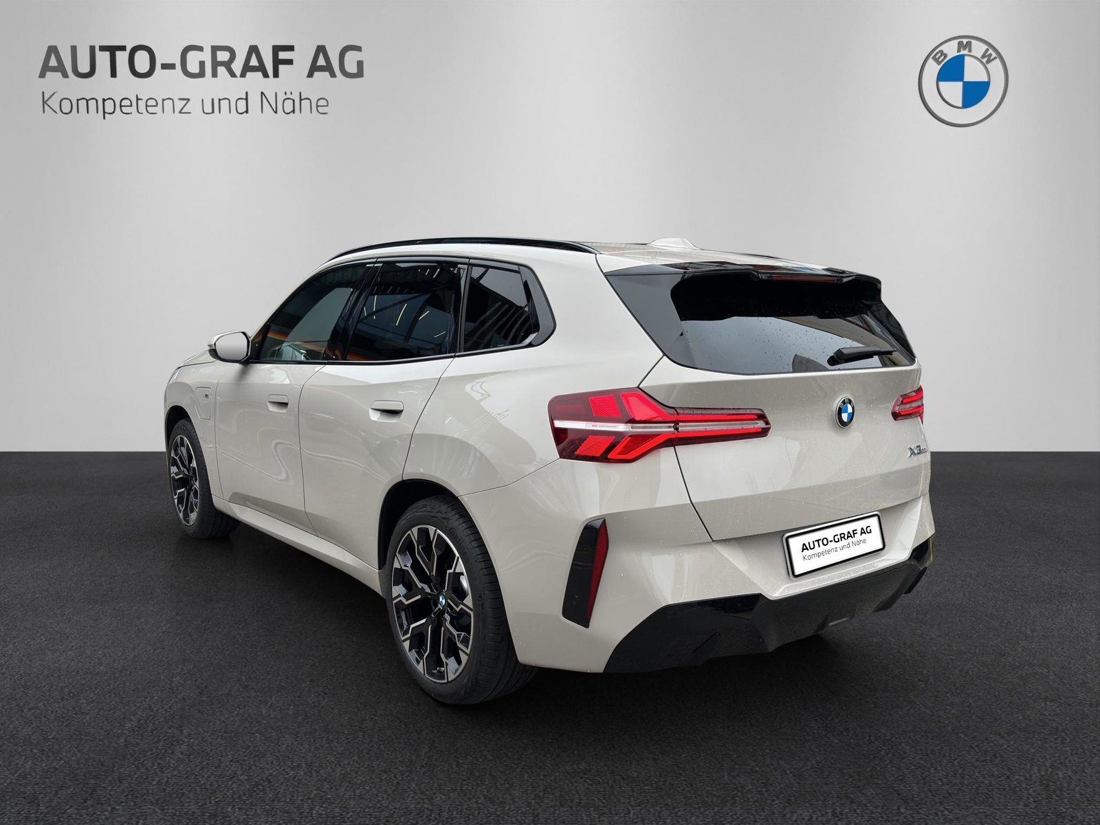 BMW X3 30e xDrive M Sport, Plug-in-Hybrid Benzina/Elettrica, Auto nuove, Automatico - 3
