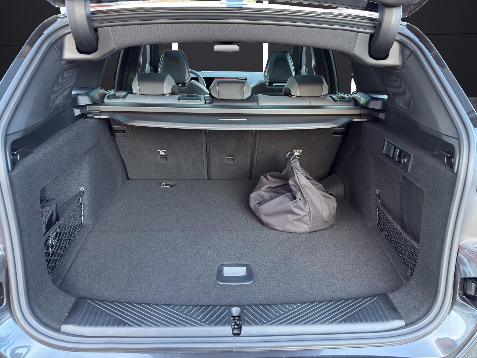 BMW X3 30e xDrive, Hybride Rechargeable Essence/Électricité, Voiture nouvelle, Automatique - 6