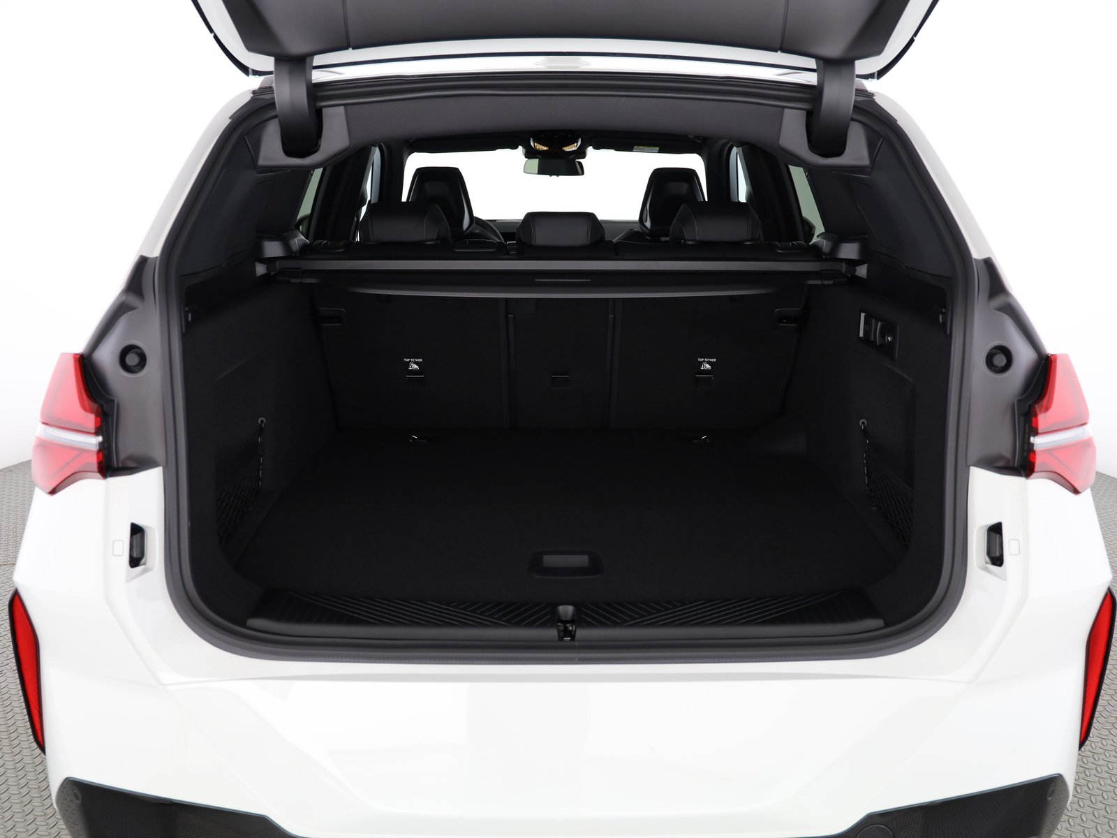 BMW X3 30e, Plug-in-Hybrid Petrol/Electric, New car, Automatic - 7