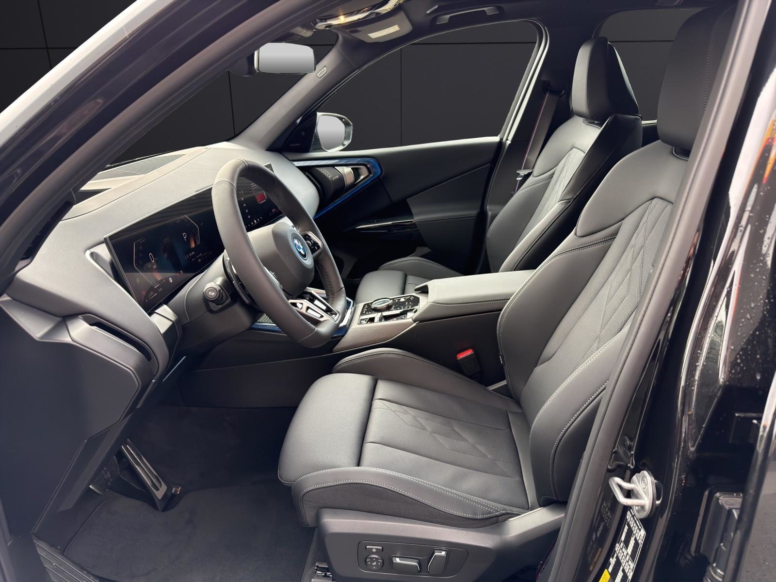 BMW X3 30e xDrive, Hybride Rechargeable Essence/Électricité, Voiture nouvelle, Automatique - 2
