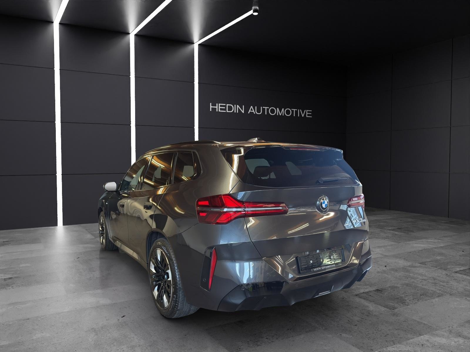 BMW X3 30e xDrive, Hybride Rechargeable Essence/Électricité, Voiture nouvelle, Automatique - 3
