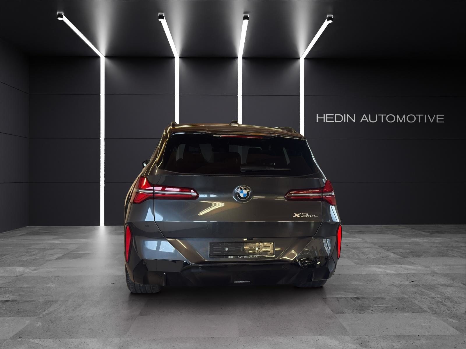 BMW X3 30e xDrive, Hybride Rechargeable Essence/Électricité, Voiture nouvelle, Automatique - 4
