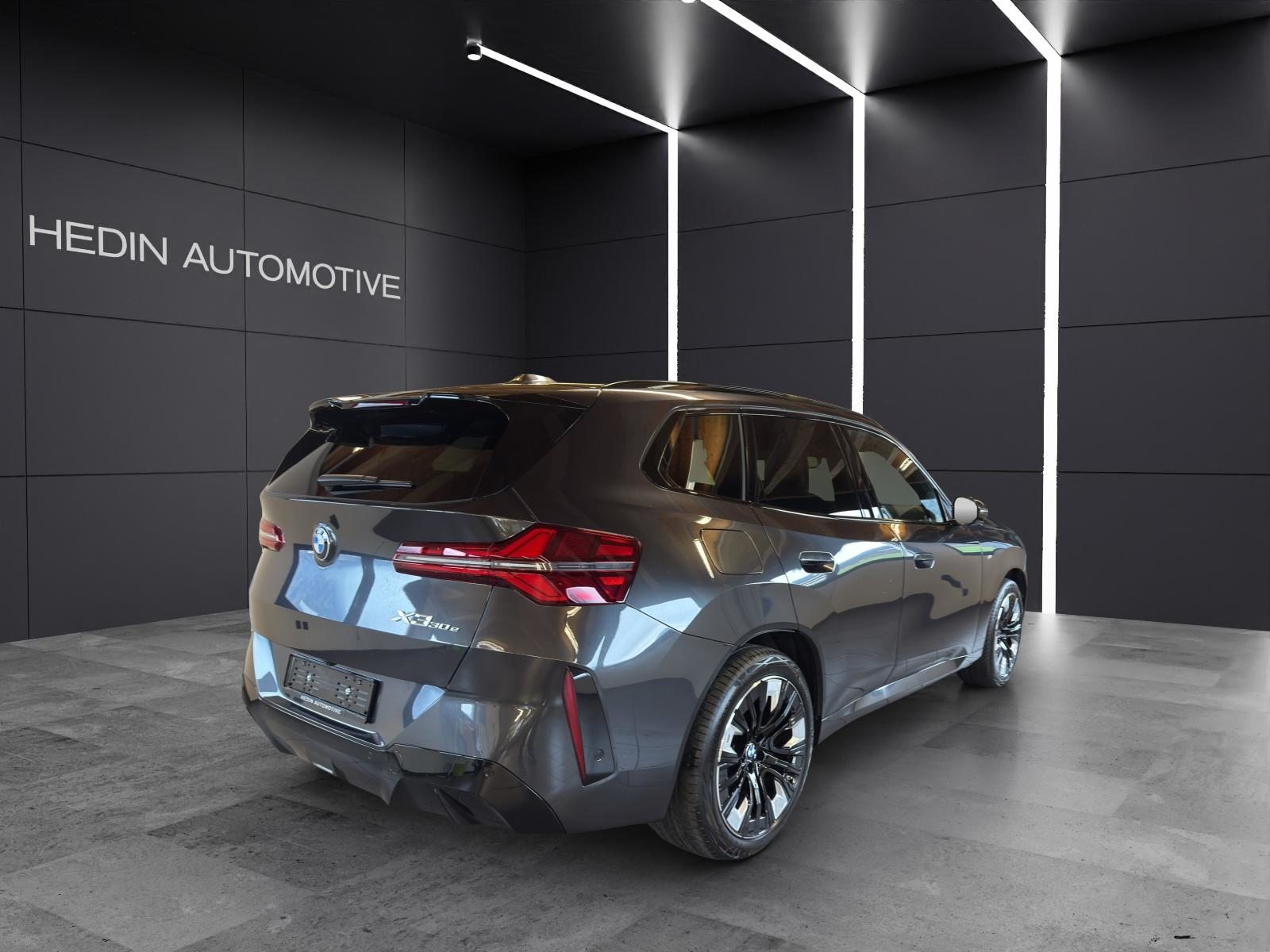 BMW X3 30e xDrive, Hybride Rechargeable Essence/Électricité, Voiture nouvelle, Automatique - 5