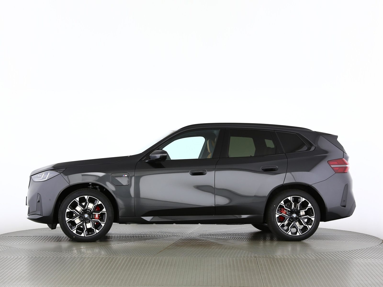 BMW X3 30e xDrive, Hybride Rechargeable Essence/Électricité, Voiture nouvelle, Automatique - 3