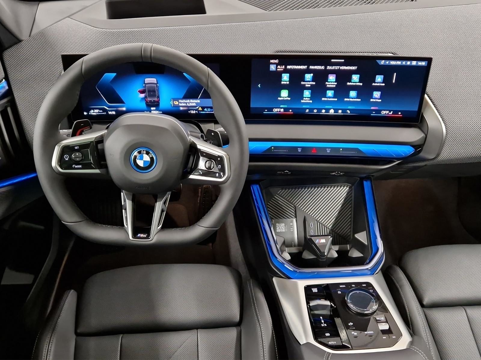 BMW X3 30e xDrive, Plug-in-Hybrid Petrol/Electric, New car, Automatic - 2