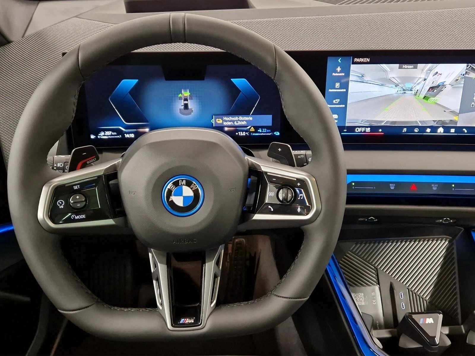 BMW X3 30e xDrive, Plug-in-Hybrid Petrol/Electric, New car, Automatic - 3