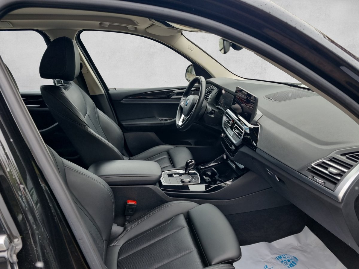 BMW X3 20i, Petrol, Second hand / Used, Automatic - 4