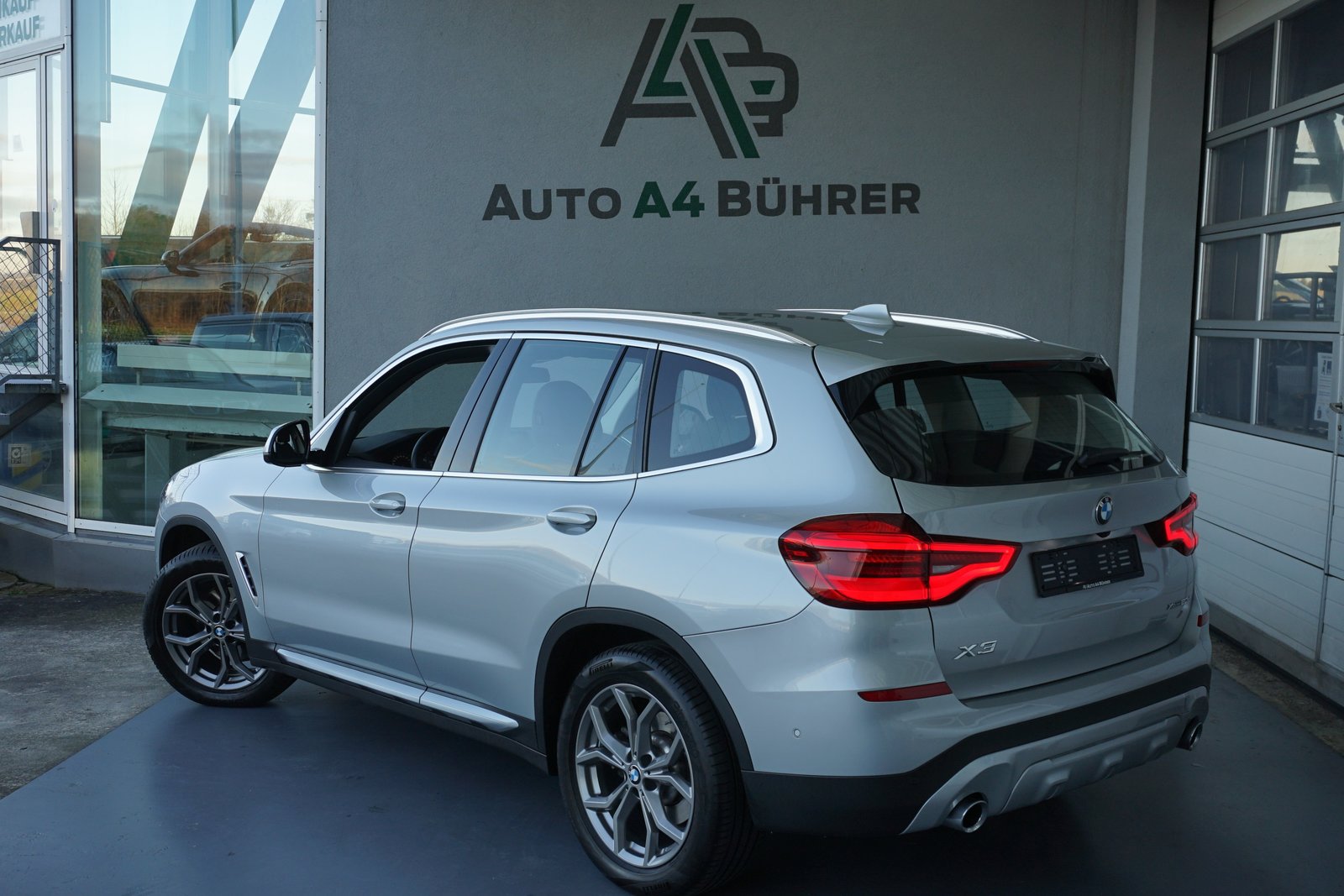 BMW X3 48V 20d xLine, Mild-Hybrid Diesel/Electric, Second hand / Used, Automatic - 6