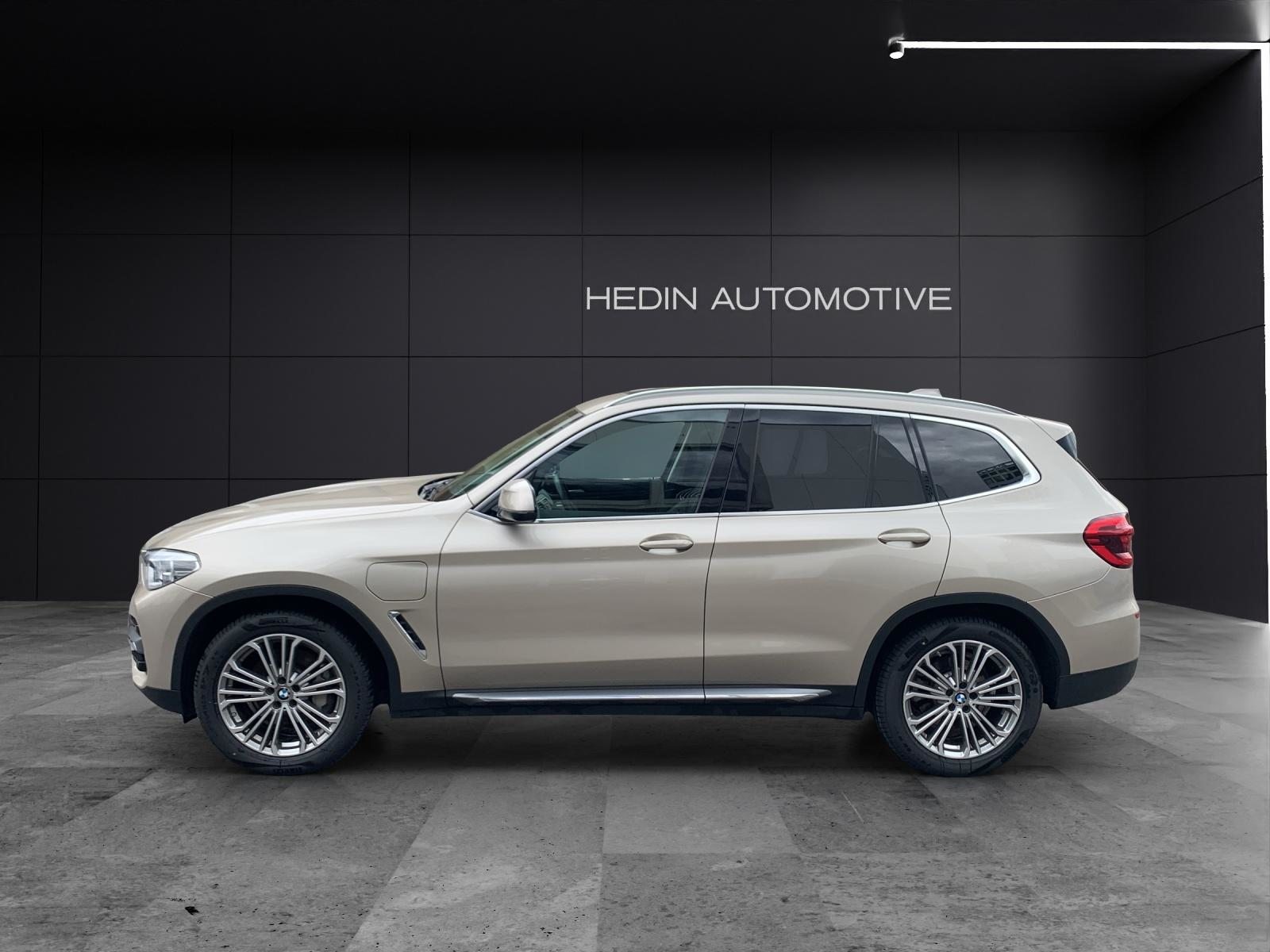 BMW X3 30e xDrive, Plug-in-Hybrid Petrol/Electric, Second hand / Used, Automatic - 2