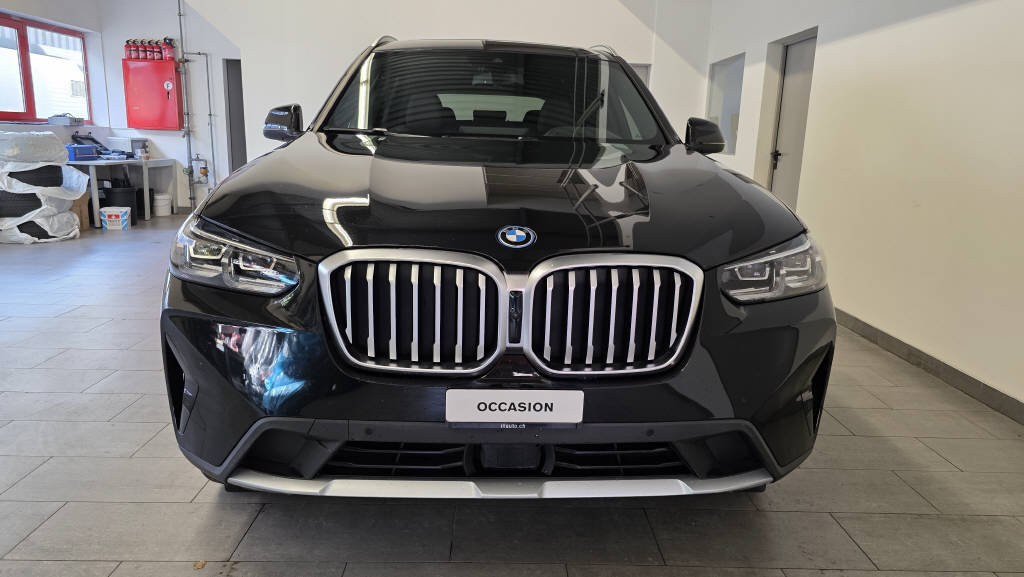 BMW X3 30e, Plug-in-Hybrid Petrol/Electric, Second hand / Used, Automatic - 2