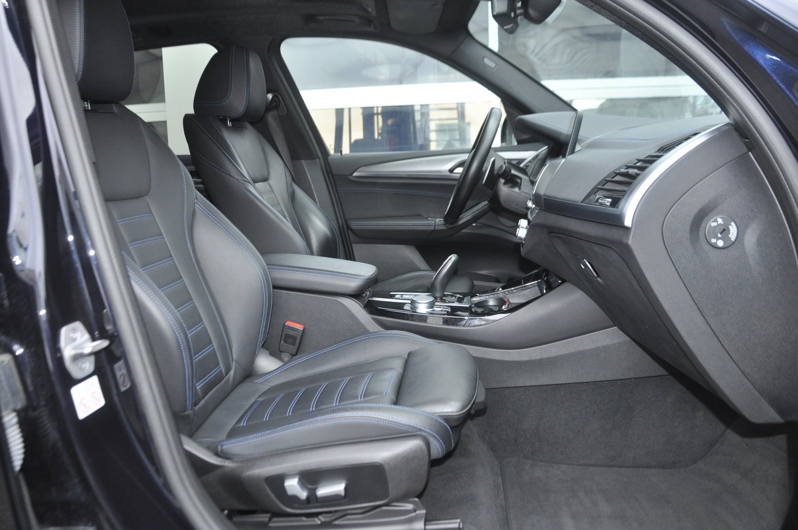 BMW X3 30e M Sport I Anhängerkupplung, Plug-in-Hybrid Petrol/Electric, Second hand / Used, Automatic - 7