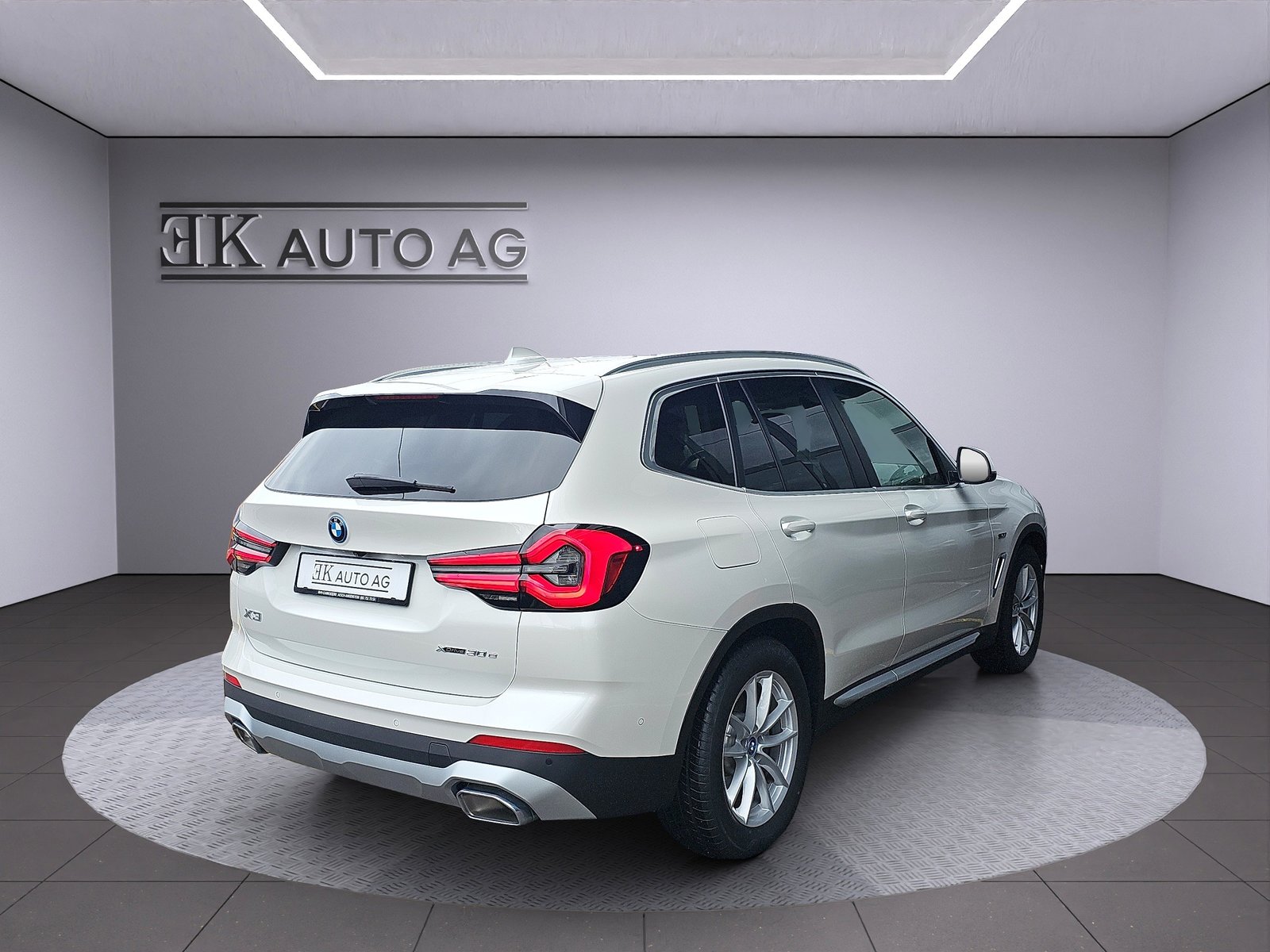 BMW X3 30e, Plug-in-Hybrid Petrol/Electric, Second hand / Used, Automatic - 5